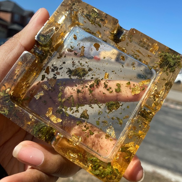 Resin Ashtray (Any Colour) - Picture 7 of 7